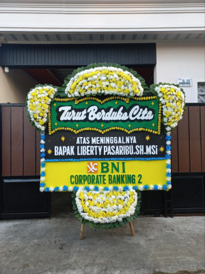 Papan Bunga Duka di Metro Pusat